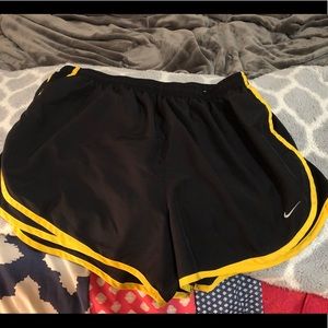 Like new nike tempo running shorts size XL